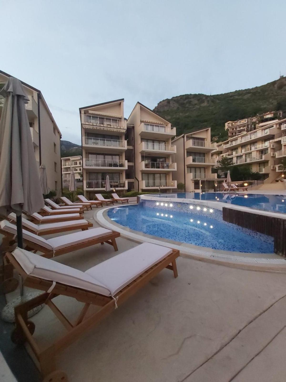 L Blue Horizont Przno Apartment Budva